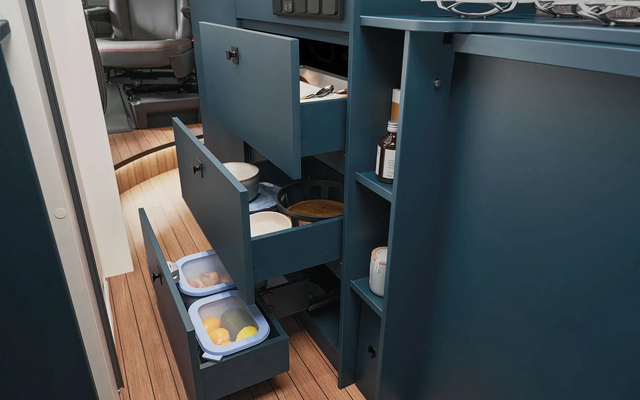 Spacious drawers with soft-close mechanisms offer plenty of storage space and close particularly quietly and comfortably.